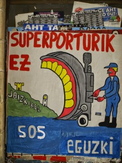 mural superpuerto